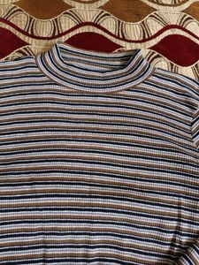 Striped Long Sleeve Crop Top