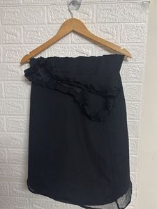 Black One-Shoulder Ruffle Dress