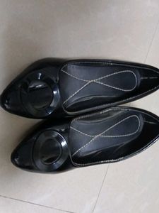 Black Ballerina Flats