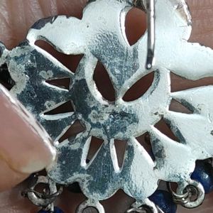 92.5 Motif Dangler