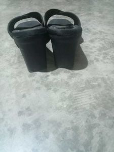 Black colour heels