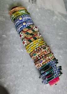 Combo Makeup Items &amp; Bangles 7 Sets