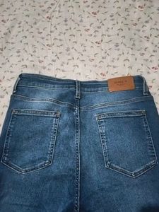 ONLY High-Waisted Jeans