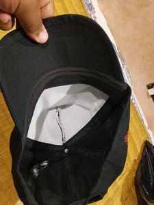 Dyavol X Cap Worn &amp; Owned By Shahrukh Khan