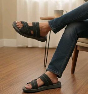 Woodland Leather Slipper Size 6/7/8/9/10/11