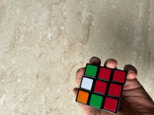 Classic Rubik&#39;s Cube