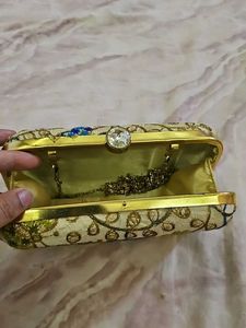 Floral Embroidered Clutch