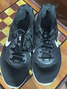 NIke Men Revolution 6  Size-11UK
