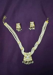 Pearl Necklace Set