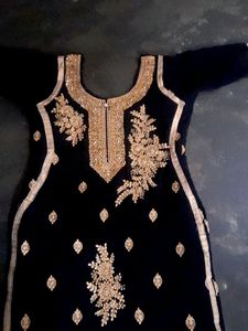 Black ⚫️ Color Kurti With Heavy Work