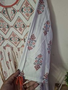 White Kurthi 💕