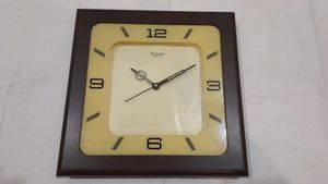 Wall Clock &amp; Decor ⏰️
