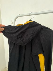 Stylish Yellow &amp; Black Hoodie