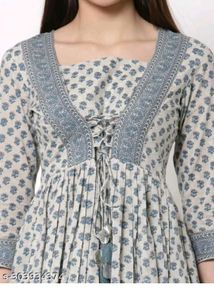 Printed Women&#39;s Top