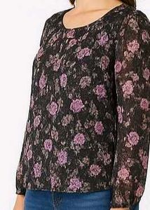 Navy Floral Sheer Top✨