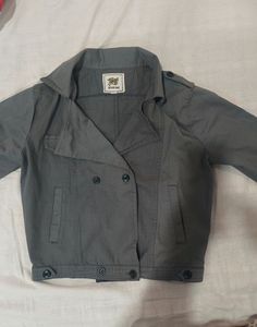 Campus Sutra Windcheater Jacket. Grey