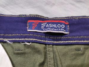 Men Olive Solid Slim Fit Trousers