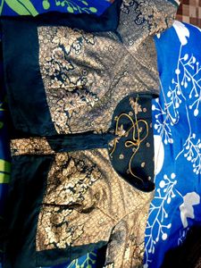 Elegant Dark Green &amp; Gold Sari Blouse Size 44 Inch