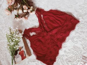 Beutiful Floral Design Lace Crop Top