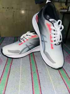 Nike First Copy White And Black New Shoes 9 Number