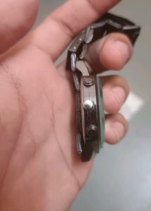 QUARTZ fully New Black Sleek Watch For Men