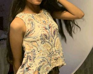 Pretty Floral Top