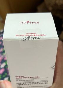 Isntree 8% AHA Clear Essence