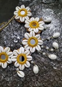 Flower Haldi Jewellery
