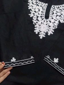 Elegant Black Embroidered Kurta