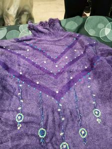Very Pretty High Neck Sweatshirt 😍.