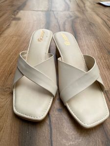 Elegant Nude Cross-Strap Block Heels