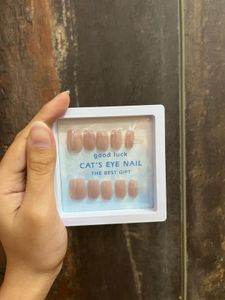 Cat Eye Press On Nails