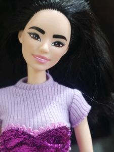 Gorgeous Barbie Doll with Outfit