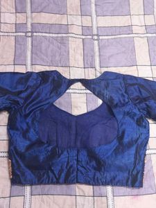 Elegant Blue &amp; Gold lahenga