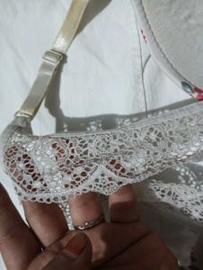 Floral Print Bra pedded 🔥34,36 B