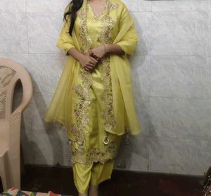 Elegant Yellow Kurta Set