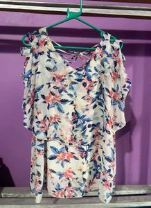 Floral print cold shoulder dress