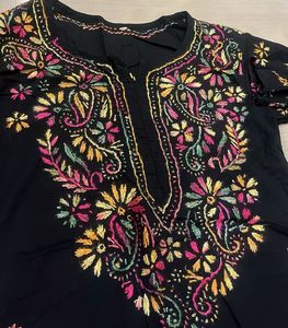 Elegant Black Embroidered Kurta