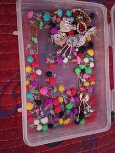 Earnings Studs