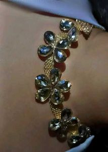 Floral Rhinestone Statement Necklace