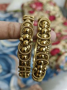 Vintage Gold Bangle Set