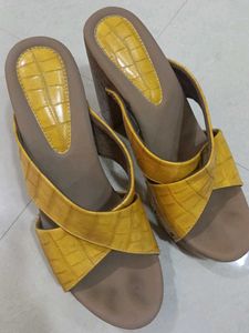 CATWALK Heels Size 39.