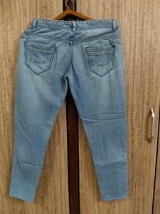 Light Blue Jeans (32)