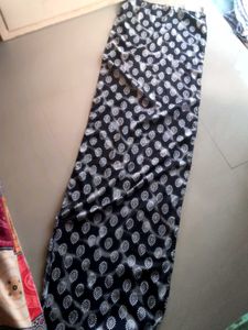 Elegant Black Printed Scarf with Tassels
