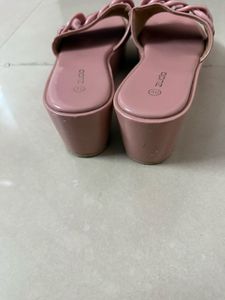 Pink Chain Detail Slides