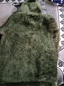 Hoddie With Chain &amp; Cap , Olive Green Color