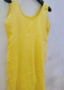 Yellow Lucknowi Chicken Curry Kurta With Inner