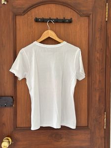 Stylish Graphic Print Tee