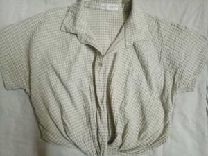 Cute Checkered Tie-Front Crop Top