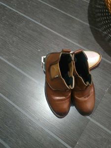 Brown Leather Chelsea Boots